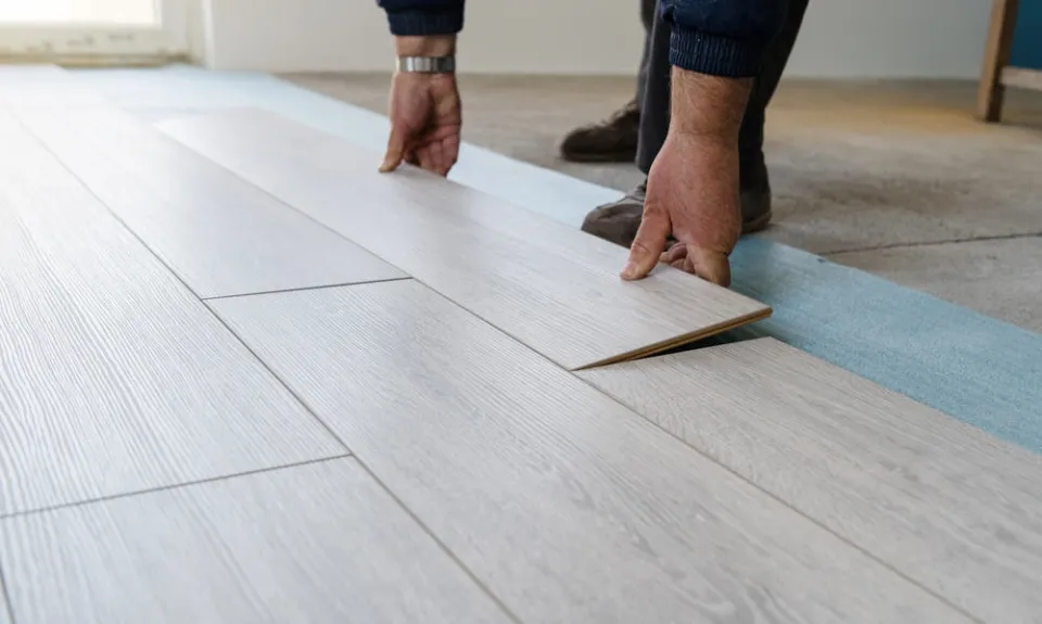 What's The Difference Between Vinyl & Linoleum Flooring - Which is Better